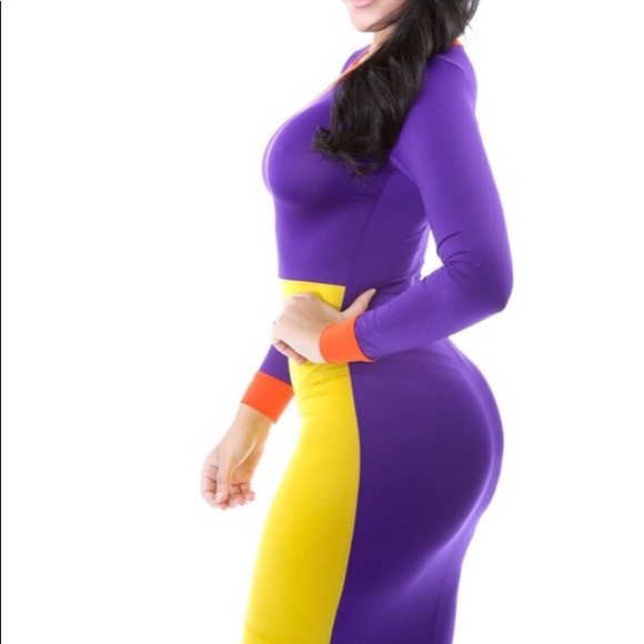 👑 Lakers Dress 👑 - Picture 3 of 4